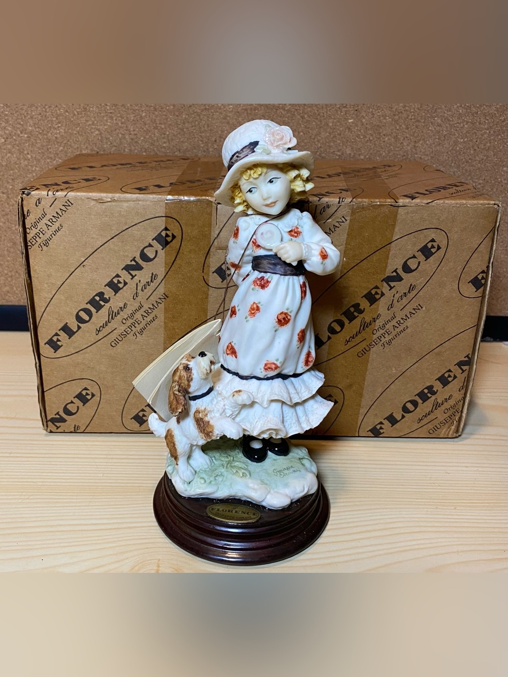 Vintage Giuseppe Armani Figurine Florance Italy 1997 It’s Mine 136/C Tags Box